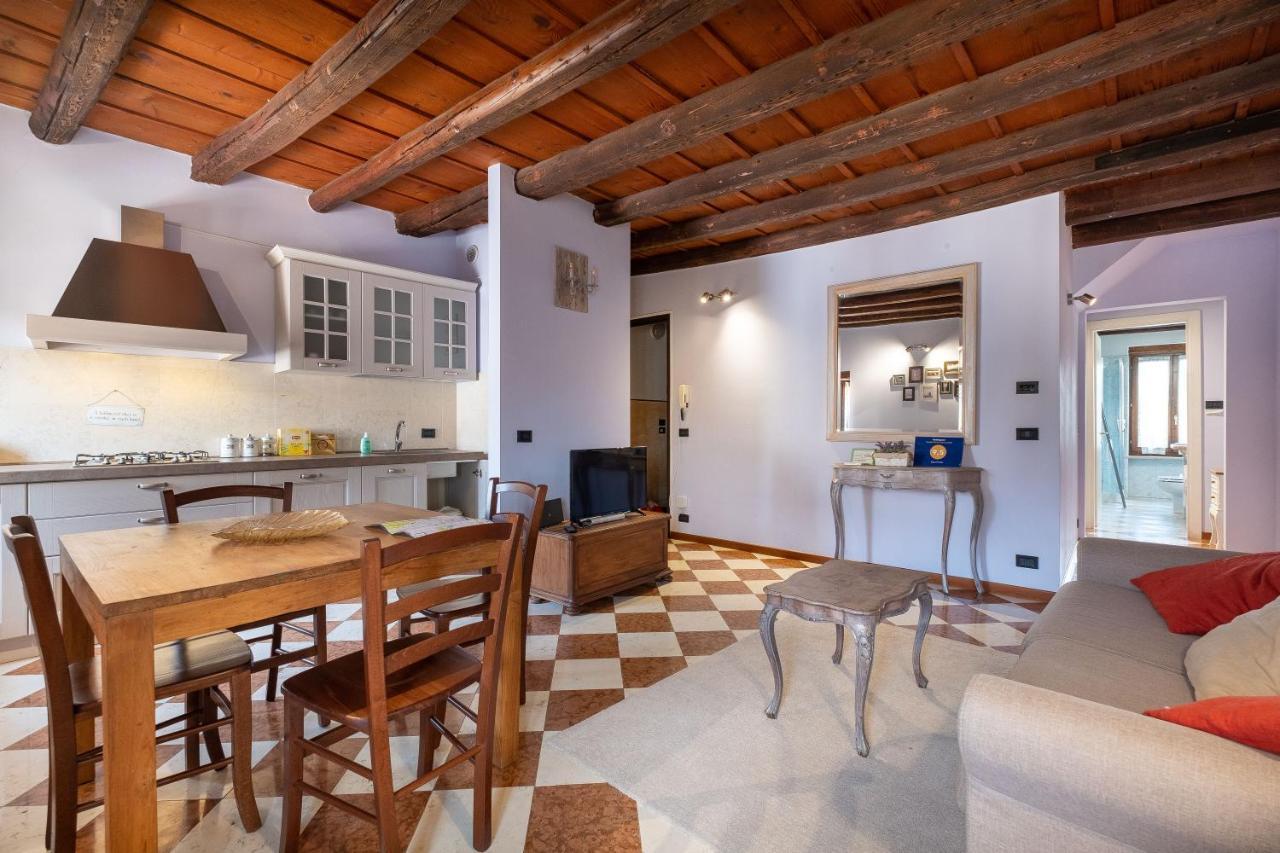 Casa Perotti Apartment Verona Luaran gambar