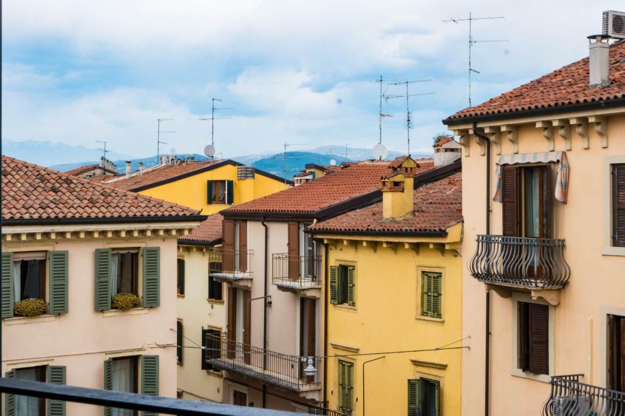 Casa Perotti Apartment Verona Luaran gambar